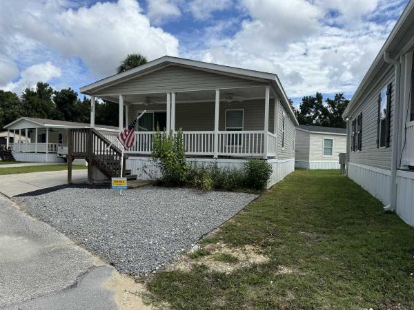 Photo 1 of 1 of home located at 8975 W Halls River Rd Lot 265 Homosassa, FL 34448