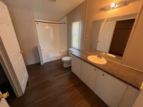 2000 Crest Ridge Homes NA Mobile Home