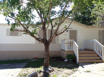 Mobile Home at 7460 Kitty Hawk Rd Site 237 Converse, TX 78109