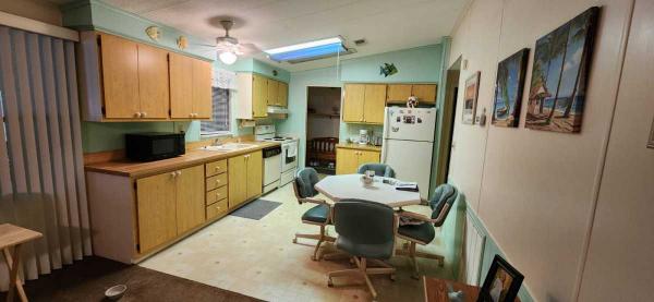 1985 STYLE Manufactured Home