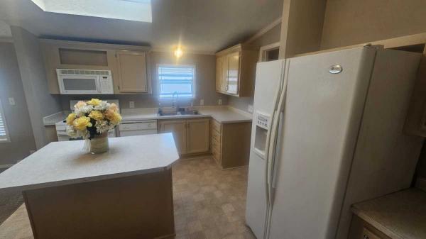 2001 Dutch Park Manufactured Home