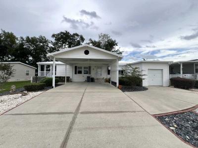 Mobile Home at 907 E Norman St Lady Lake, FL 32159