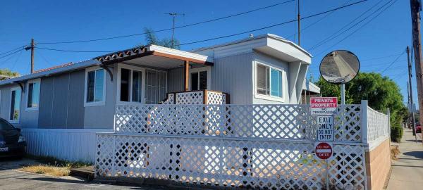 1965 Skyline Hillcrest Mobile Home