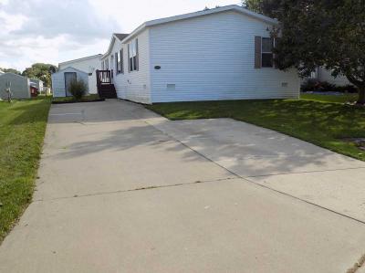 Mobile Home at 11756 Willow Ridge Ct South Lyon, MI 48178