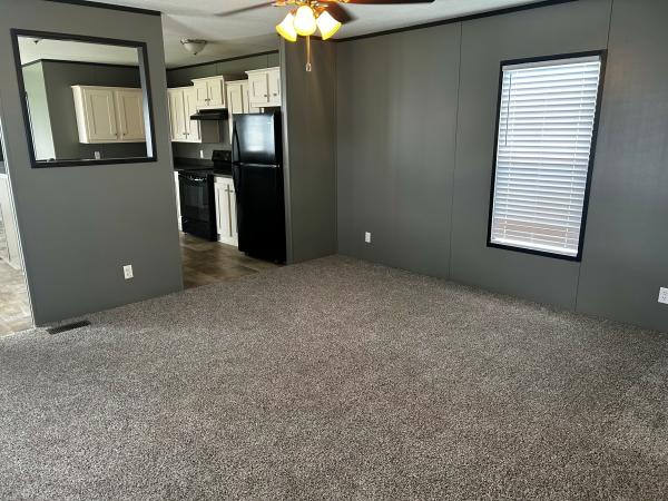 2015 Clayton 31SUN16763A Mobile Home