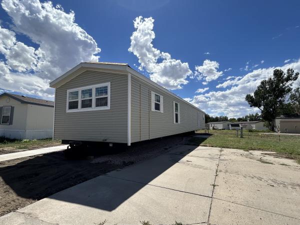 2025 Champion Home Builders, Inc. mobile Home