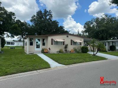 Photo 3 of 46 of home located at 317 Colony Drive Ellenton, FL 34222