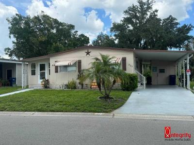 Photo 4 of 46 of home located at 317 Colony Drive Ellenton, FL 34222