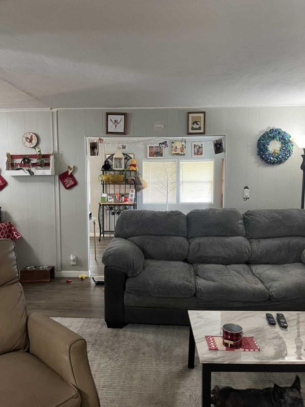 1980 2BD/2BA Mobile Home