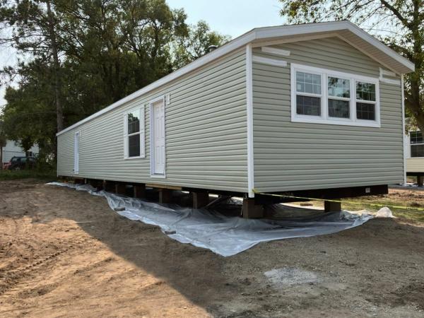 2025 Champion Home Builders, Inc. mobile Home