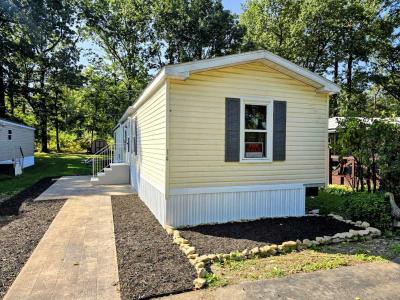 Mobile Home at 8220 Airport Rd Bath, PA 18014