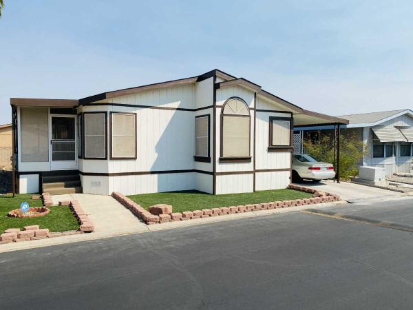 1994 HALLMARK WINCHESTER IV Manufactured Home