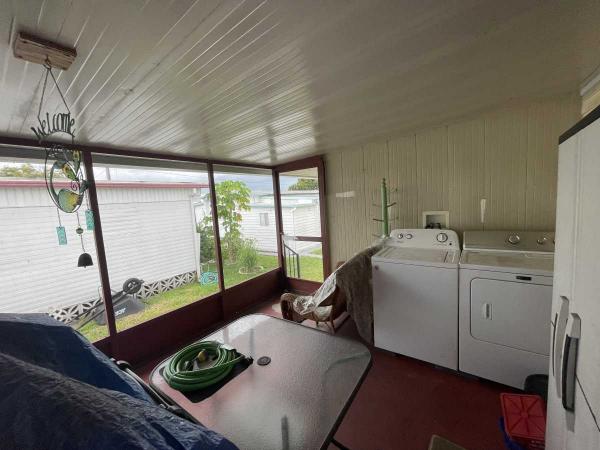 1991 JEFR 2BR/1BA Manufactured Home