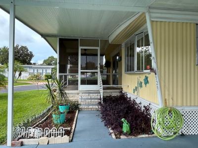 Photo 2 of 8 of home located at 929 Fountainview North Lakeland, FL 33809