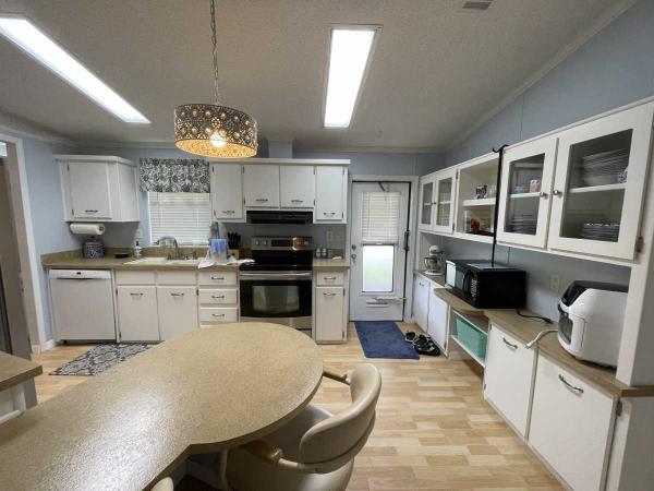 1986 2BD/2BA Mobile Home