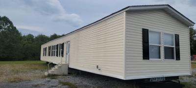 Mobile Home at 15405 Lee Hwy Bristol, VA 24202