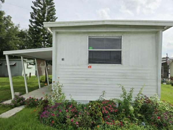 1974 CHIC Manufactured Home