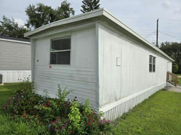 1974 CHIC Manufactured Home