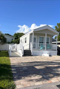 Photo 3 of 12 of home located at 1000 Wiggins Pass Rd. Naples, FL 34110