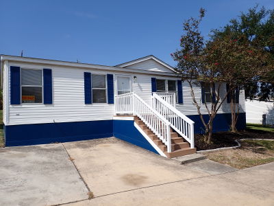 Mobile Home at 7460 Kitty Hawk Rd Site 007 Converse, TX 78109