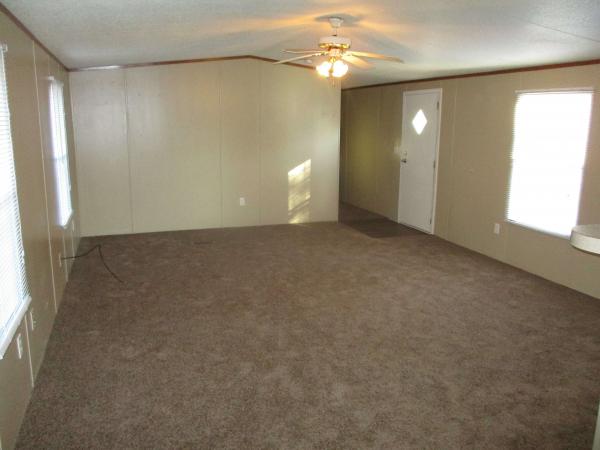 2004 Clayton Homes Inc Community Series Mobile Home