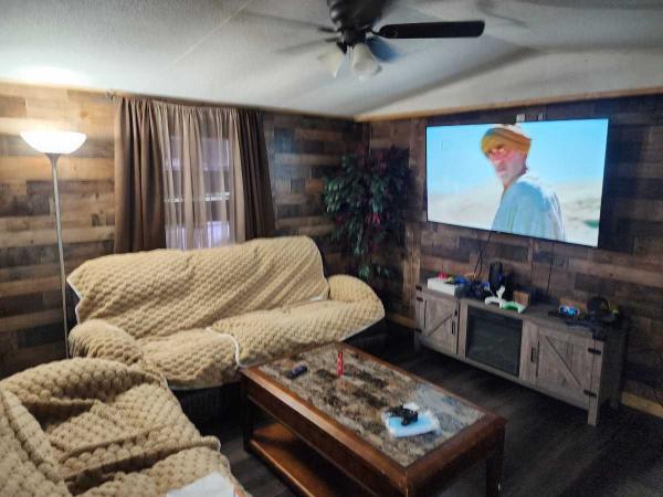 1996 FLT 3BR/1.5BA Manufactured Home