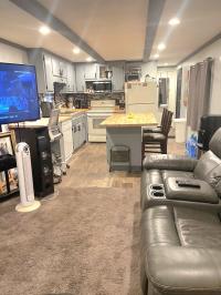 AGE 40+ PARK Mobile Home