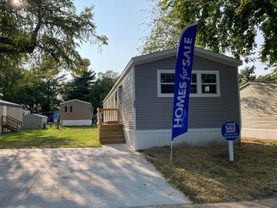 Mobile Home at 327 N. Corona Drive Bellevue, IL 61604