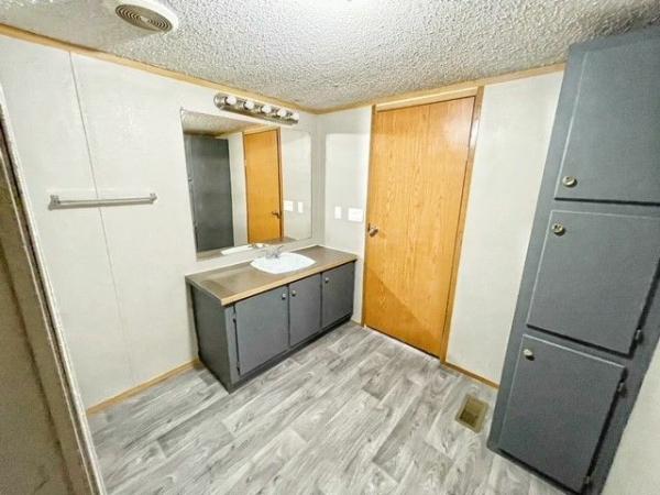 2002 HBOS MANUFACTURING Oakwood Mobile Home