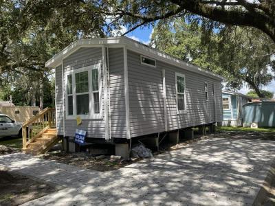 Photo 3 of 9 of home located at 38651 Tarr Drive T25 Zephyrhills, FL 33540