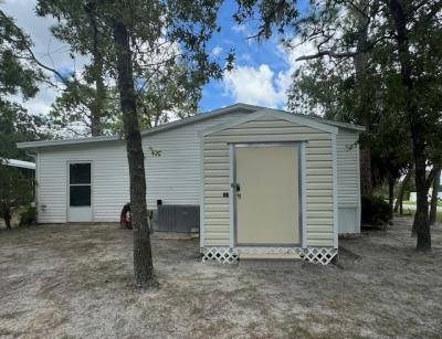 Photo 4 of 49 of home located at 5700 S Oakridge Dr Lot 61 Homosassa, FL 34448