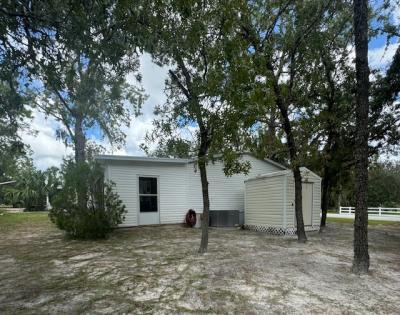 Photo 5 of 49 of home located at 5700 S Oakridge Dr Lot 61 Homosassa, FL 34448