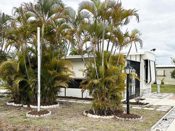 Photo 1 of 2 of home located at 25501 Trost Blvd. 08-65 Bonita Springs, FL 34135