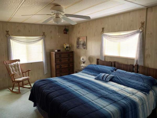 1981 TWIN Manufactured Home