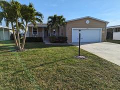 Photo 1 of 13 of home located at 1103 West Lakeview Drive Sebastian, FL 32958