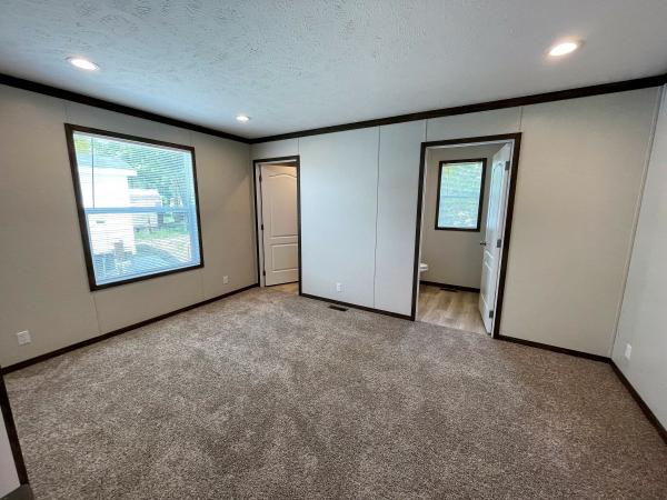 2024 Clayton 95PLH16663B Mobile Home