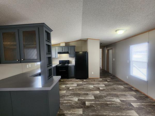 2002 Oakwood Homes Corp Mobile Home For Sale