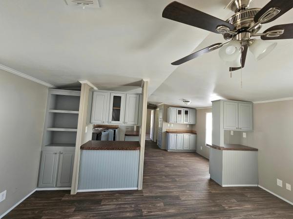 2012 OAK CREEK HOMES Valley Living Mobile Home