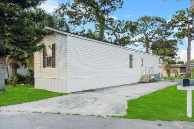 Mobile Home at 33 Tangerine Avenue Fort Pierce, FL 34982