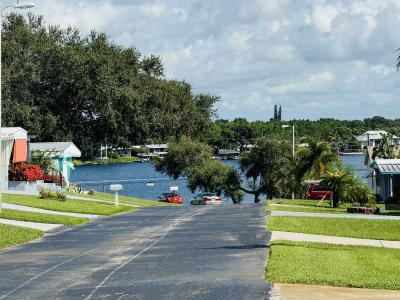 Photo 4 of 18 of home located at 15 Horseshoe Lane Lake Placid, FL 33852