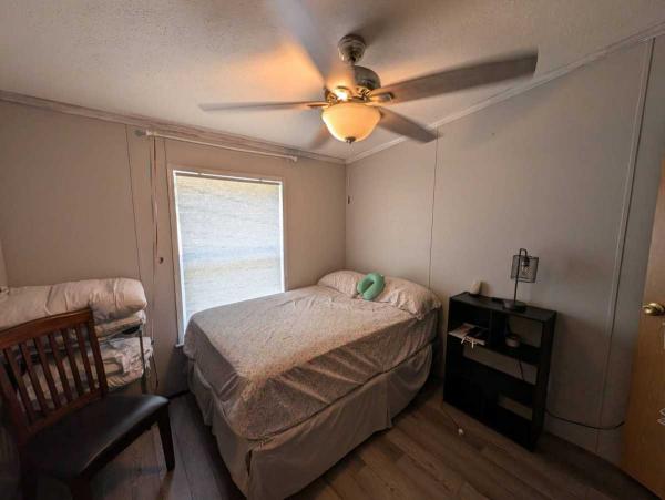 2003 Pine Grove Mobile Home