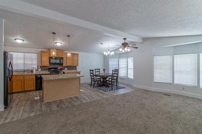 Photo 4 of 21 of home located at 135 Codyerin Dr. Henderson, NV 89074