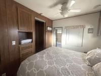 1986 Phoenix Manufactured Home