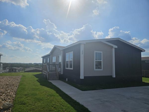 2022 Clayton 32DEV28604A (4Bed) Mobile Home