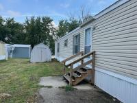 2000 Holly Park mobile Home