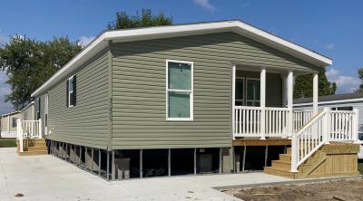 Mobile Home at 21055 Chateau Thierry N., Site #610 Macomb, MI 48044