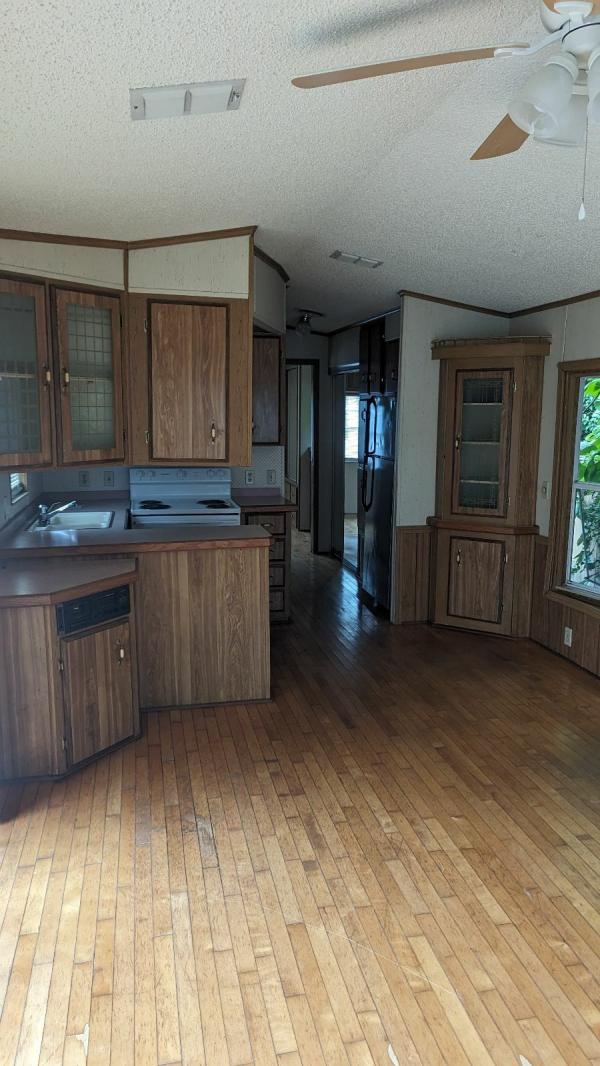 1989  Mobile Home For Sale