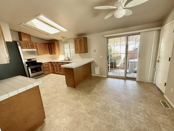 1993 Golden West Manufactured Home