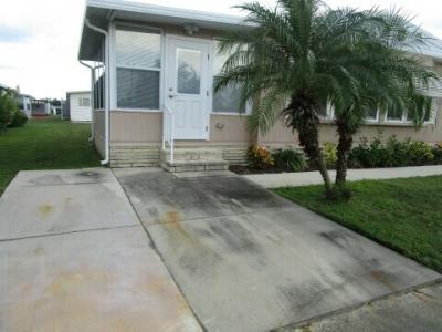 Photo 2 of 65 of home located at 1510 Ariana St. #263 Lakeland, FL 33803