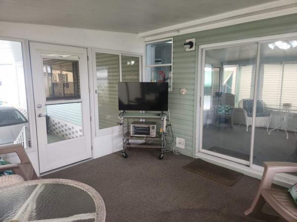 2000 Palm Harbor Manufactured Home